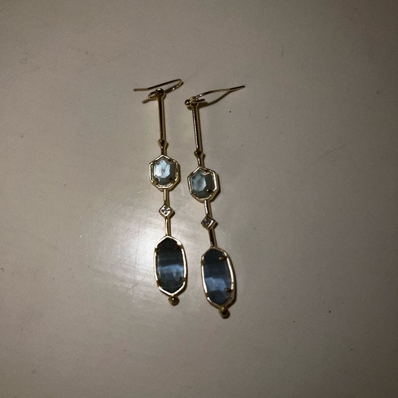 brand new Kendra Scott earrings - Picture 1 of 1